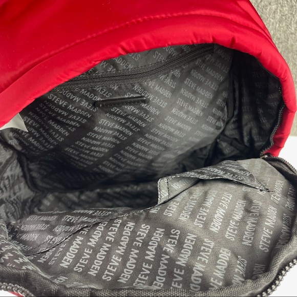 Steve Madden Women’s Crimson Red Perth Nylon Backpack With Accessory Pouch NWT - Picture 8 of 12
